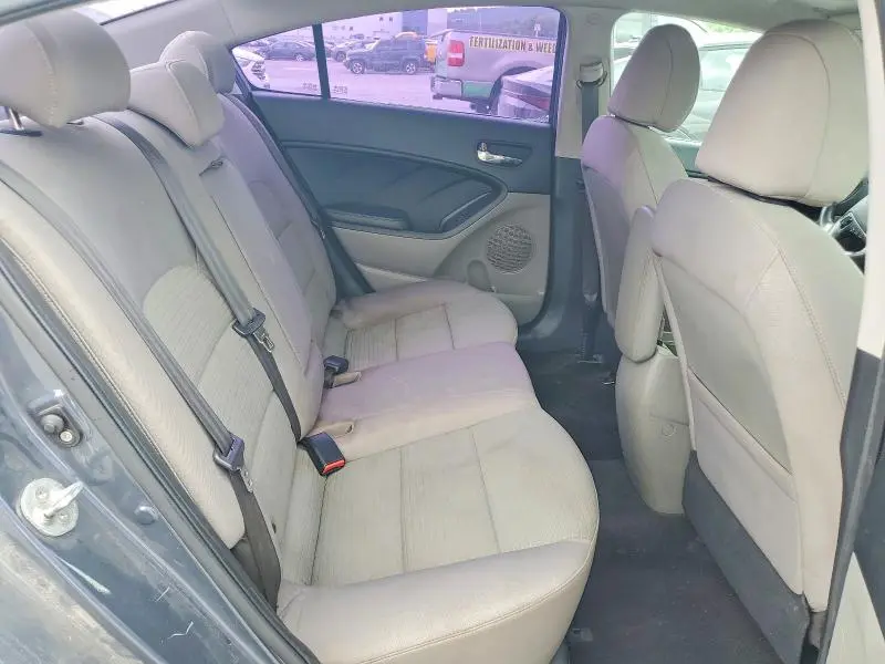 2015 KIA FORTE LX  