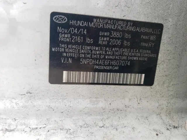 2015 HYUNDAI ELANTRA SE  