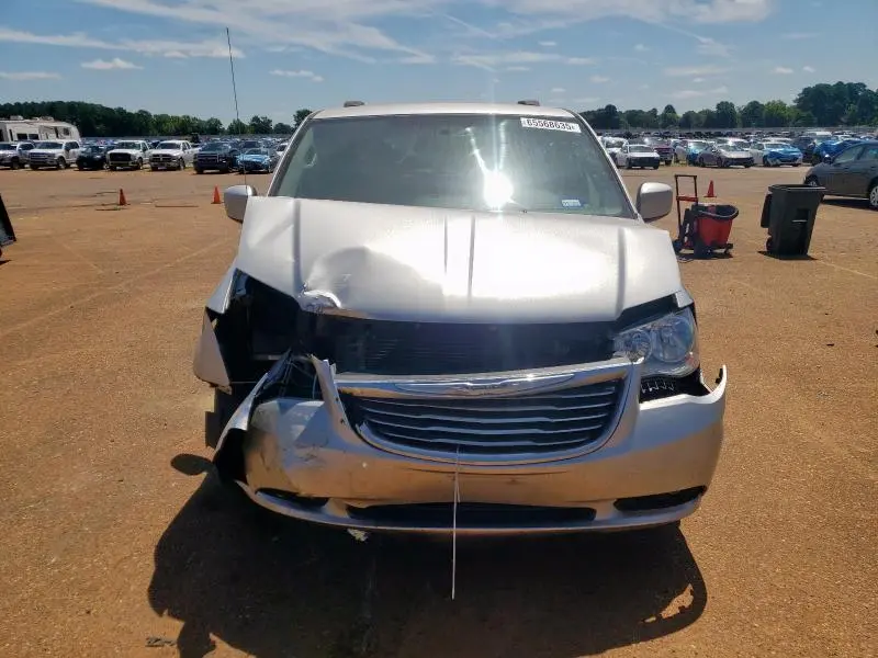 2012 CHRY TOWN & COU   