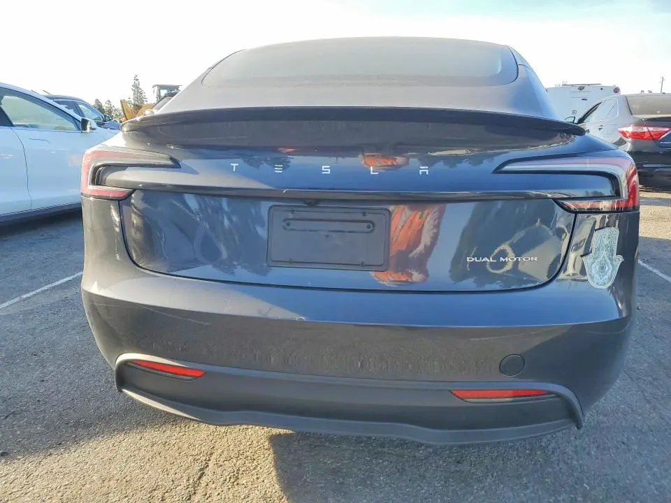 2024 TESLA MODEL 3   
