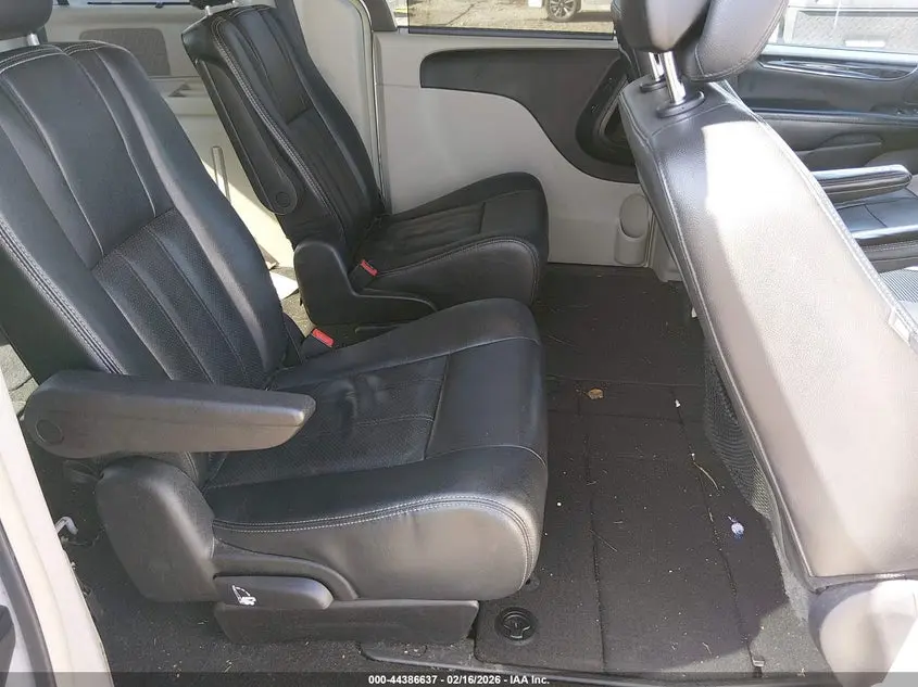 2016 CHRYSLER TOWN & COUNTRY TOURING-L