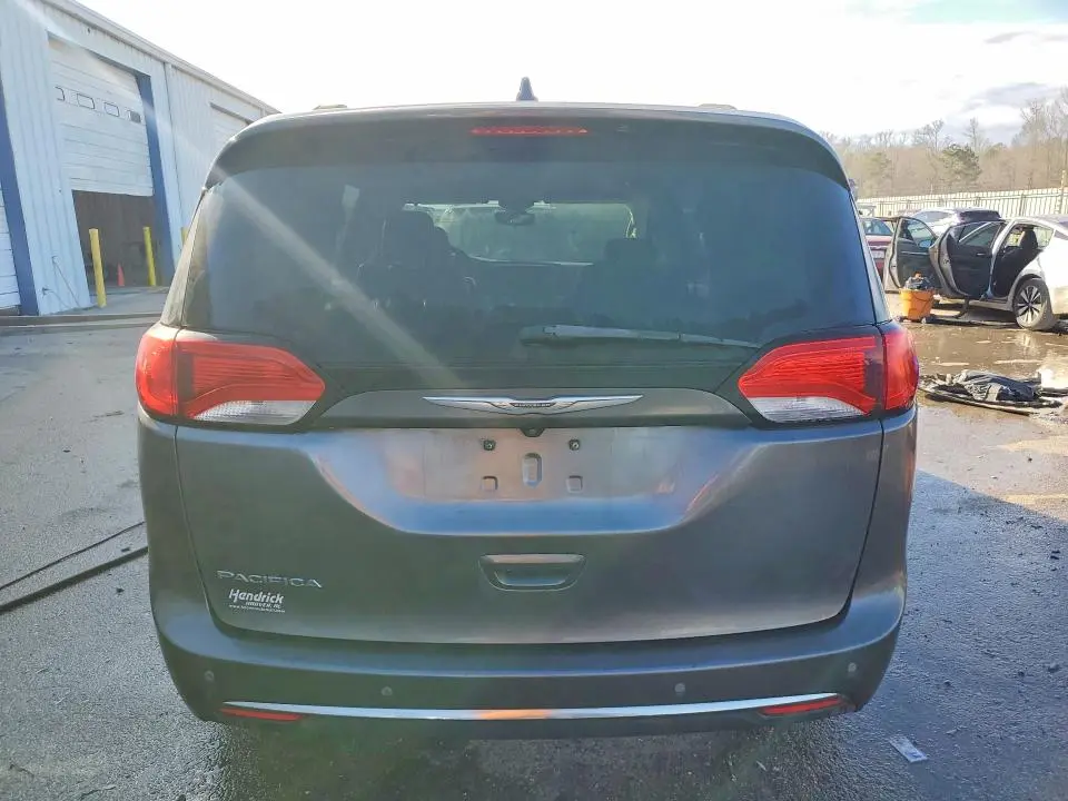 2017 CHRYSLER PACIFICA TOURING L  