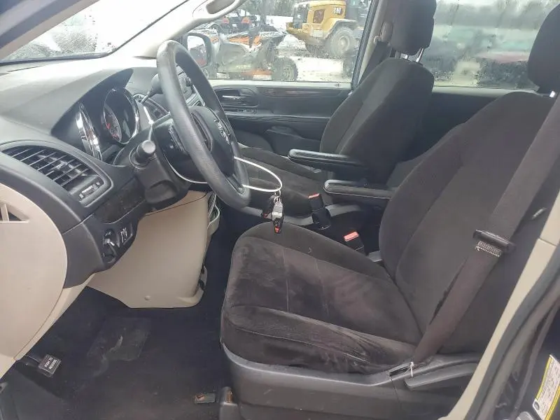 2013 DODGE GRAND CARAVAN SE  