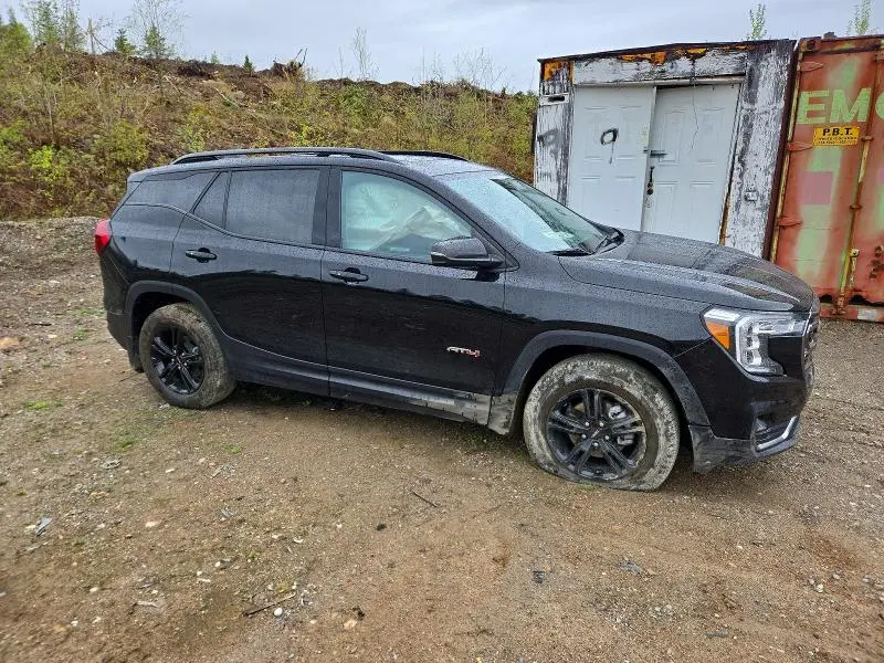 2024 GMC TERRAIN AT4  