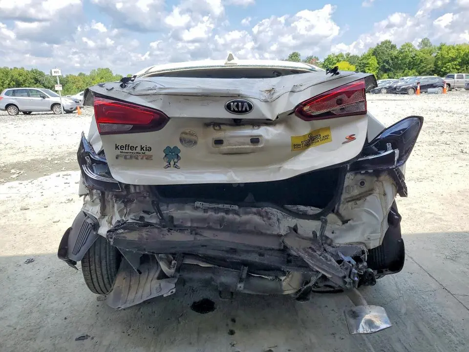 2018 KIA FORTE S  