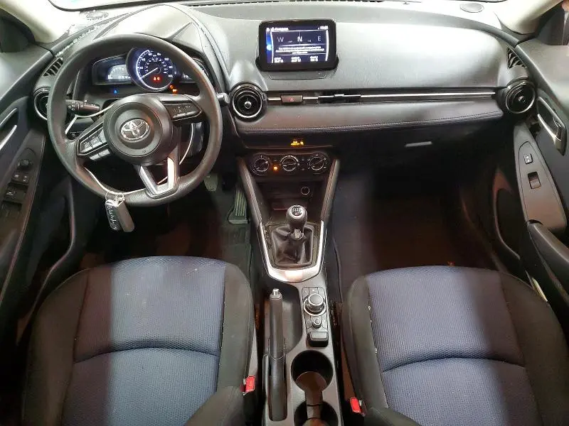 2019 TOYOTA YARIS LE  