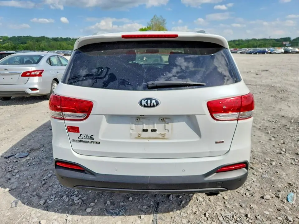 2016 KIA SORENTO LX  