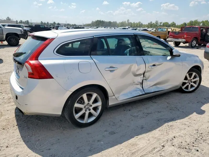 2016 VOLVO V60 T5 PREMIER  