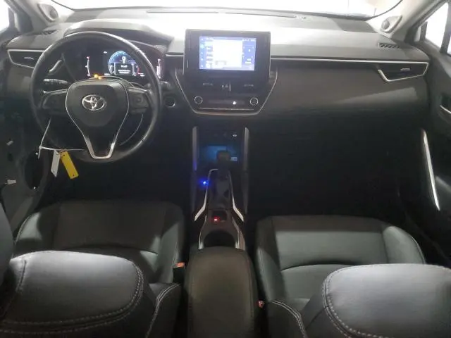 2023 TOYOTA COROLLA CROSS XLE