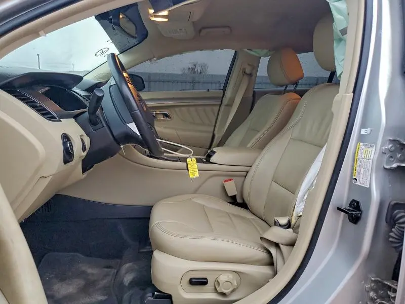 2017 FORD TAURUS SEL  