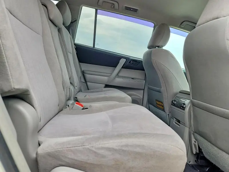 2011 TOYOTA HIGHLANDER BASE  