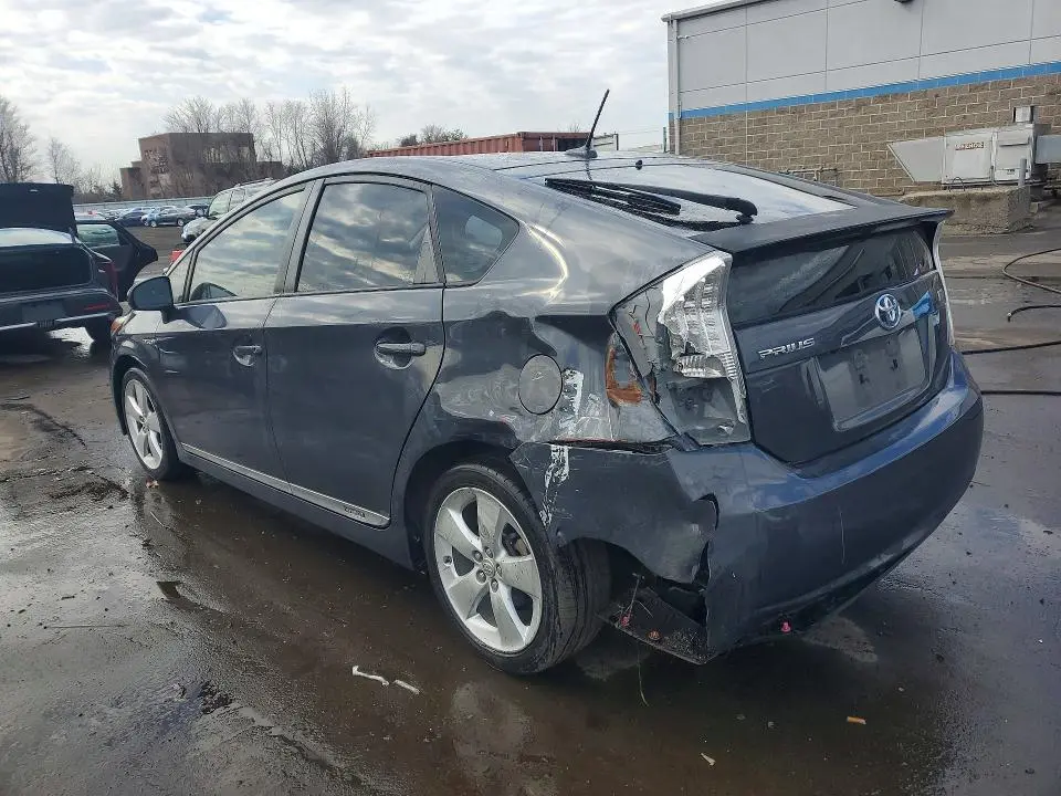 2011 TOYOTA PRIUS FIVE  