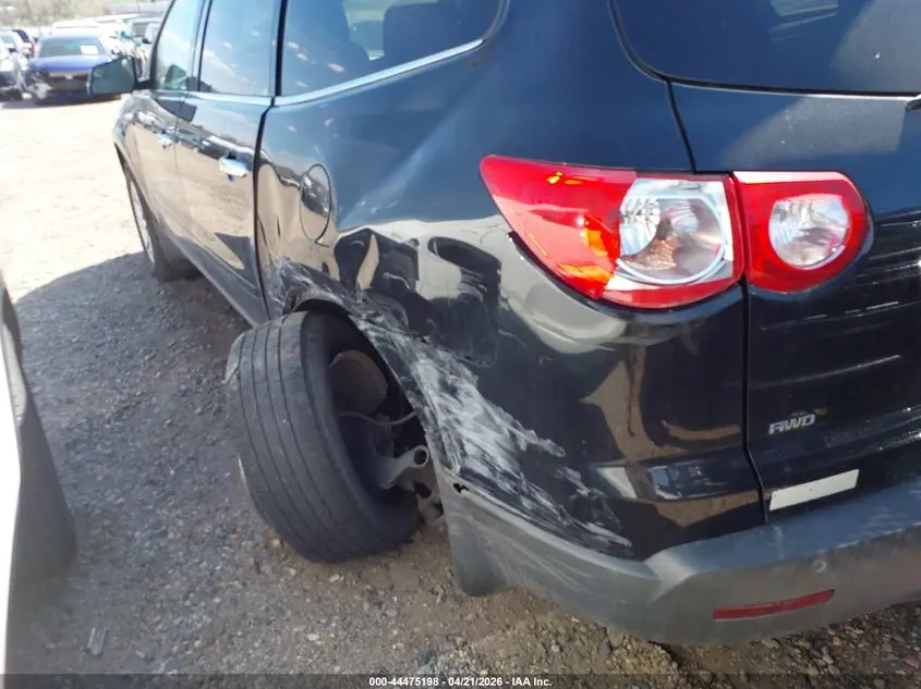 2010 CHEVROLET TRAVERSE LT