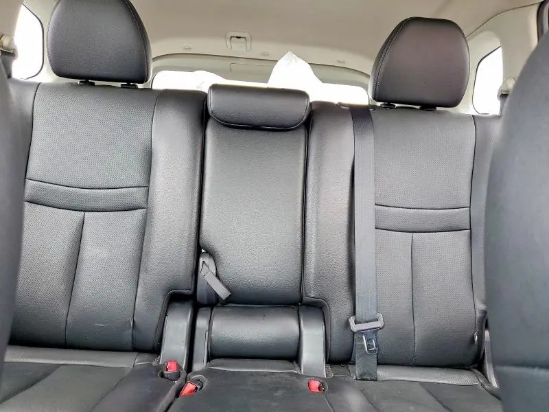 2016 NISSAN ROGUE SL  
