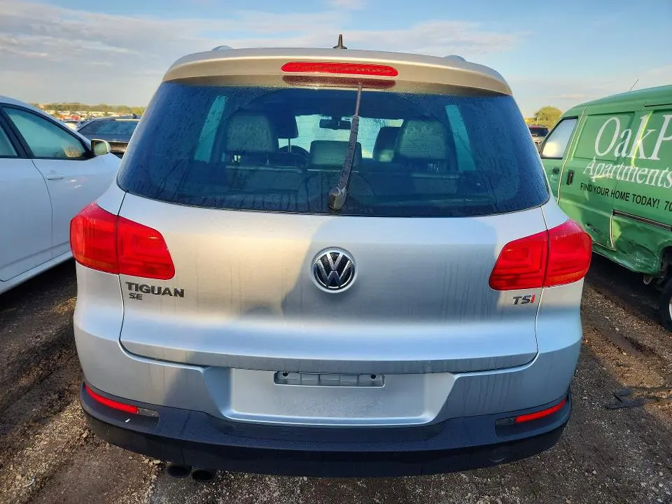 2016 VOLKSWAGEN TIGUAN S  