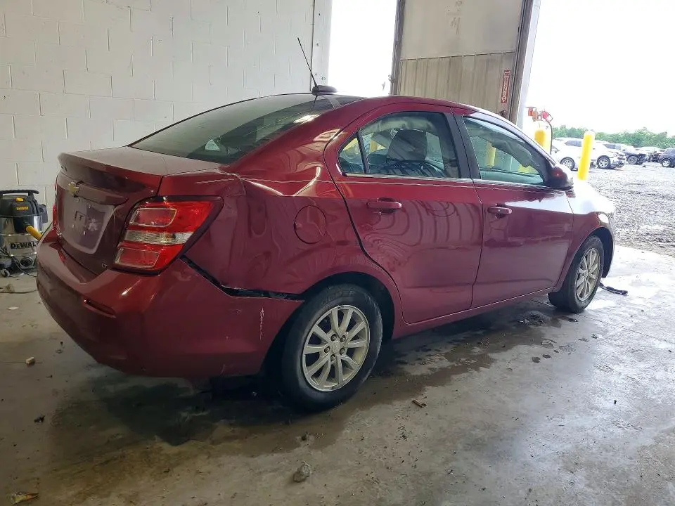 2019 CHEVROLET SONIC LT  