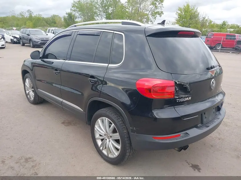 2012 VOLKSWAGEN TIGUAN SE