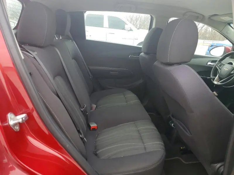 2015 CHEVROLET SONIC LT  