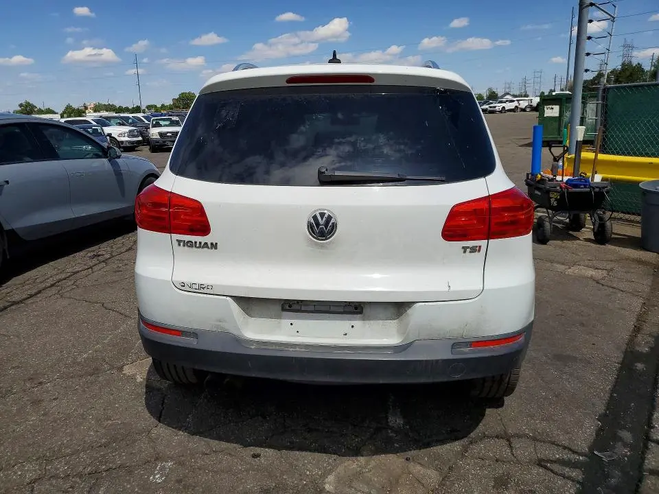 2017 VOLKSWAGEN TIGUAN WOLFSBURG  