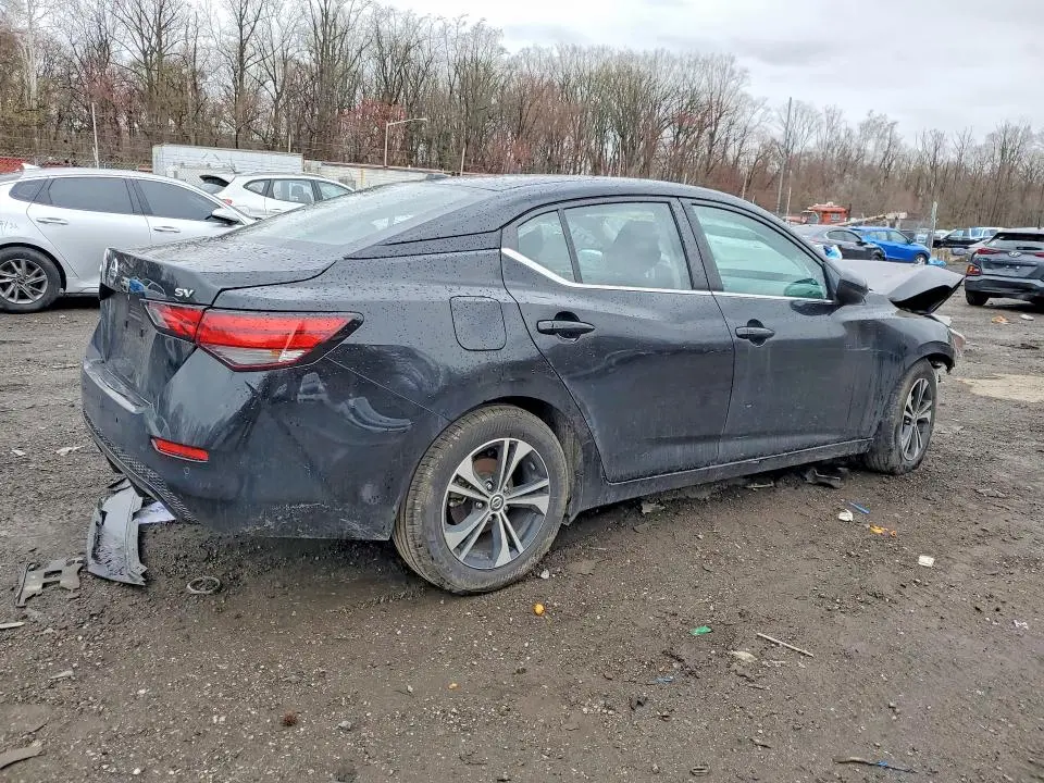 2022 NISSAN SENTRA SV  