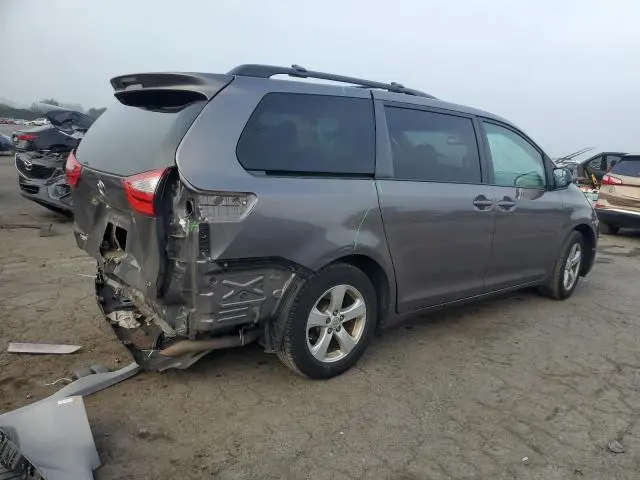 2017 TOYOTA SIENNA LE  