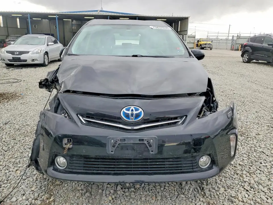 2012 TOYOTA PRIUS V   