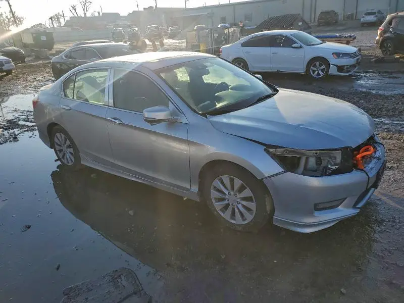 2015 HONDA ACCORD TOURING  