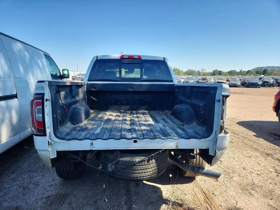 2017 GMC SIERRA K1500 DENALI  