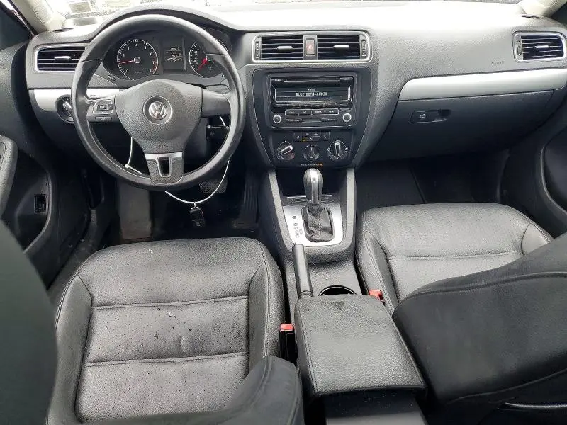 2014 VOLKSWAGEN JETTA SE  