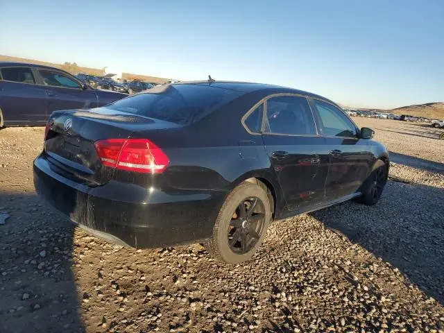 2013 VOLKSWAGEN PASSAT S  