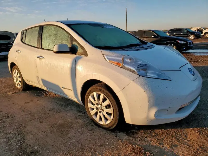 2015 NISSAN LEAF S  