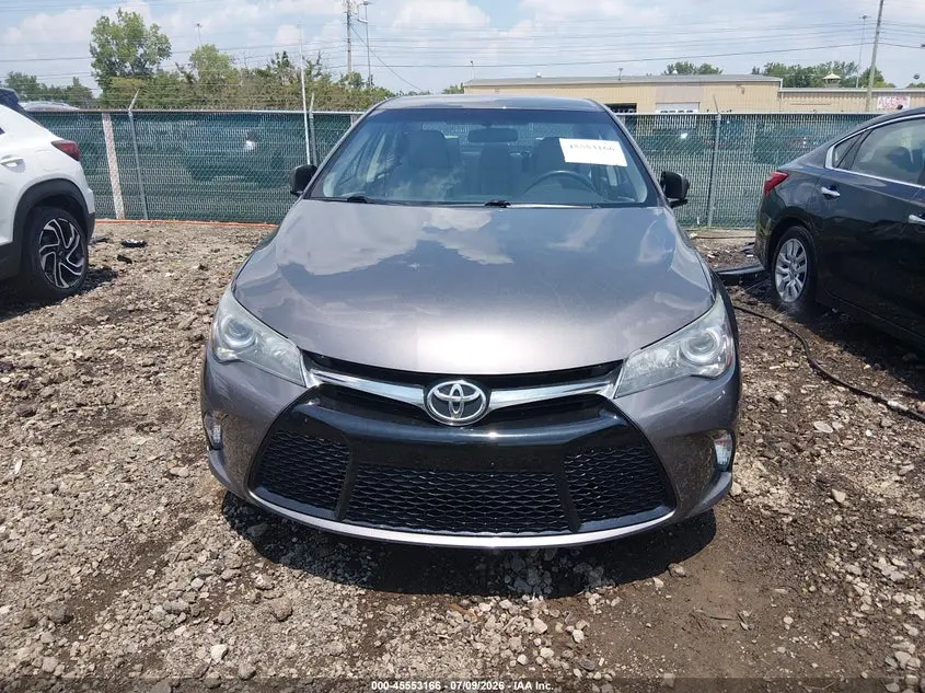 2017 TOYOTA CAMRY SE