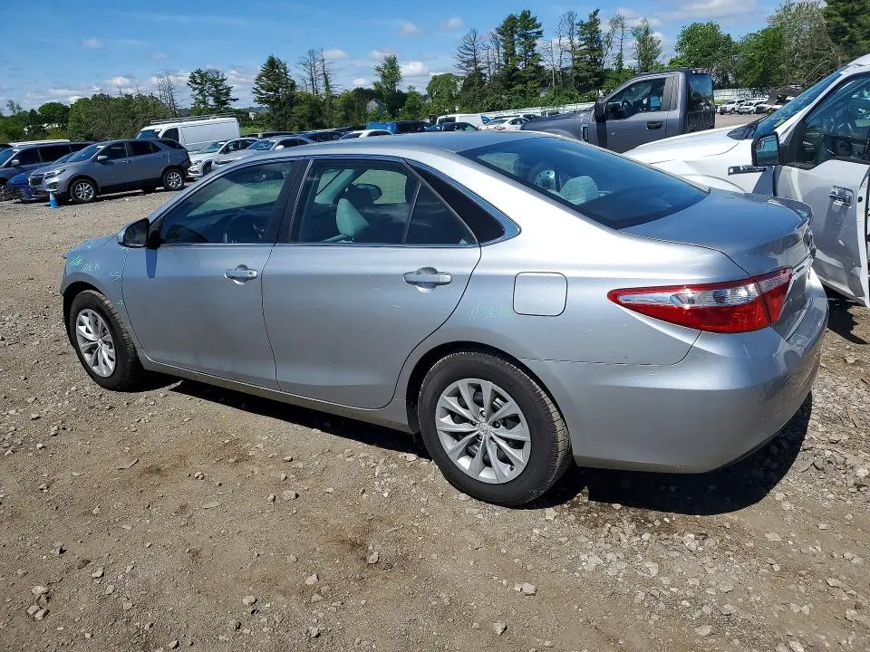 2016 TOYOTA CAMRY LE  