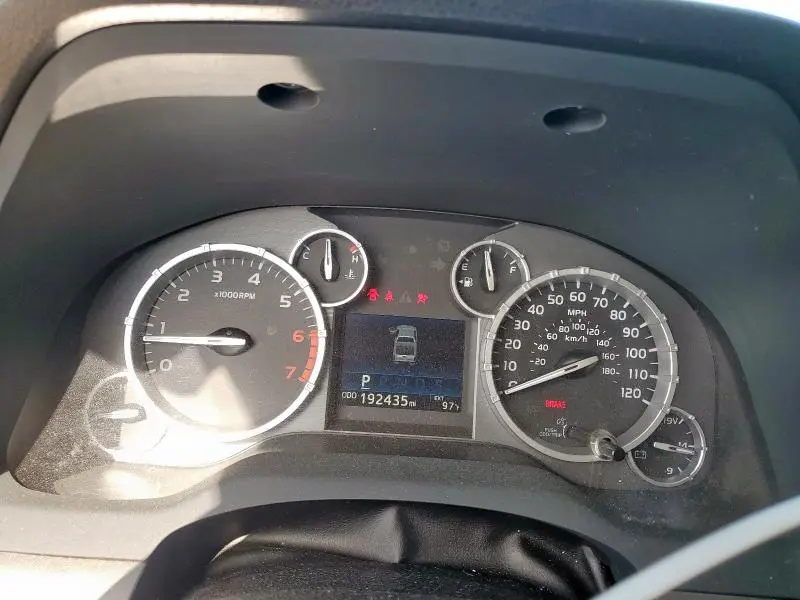 2017 TOYOTA TUNDRA CREWMAX SR5  