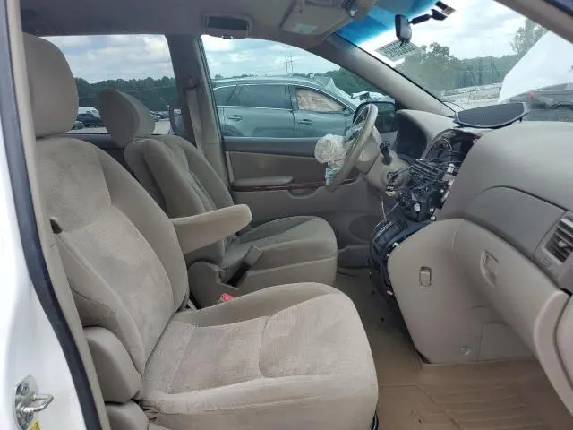 2010 TOYOTA SIENNA CE  