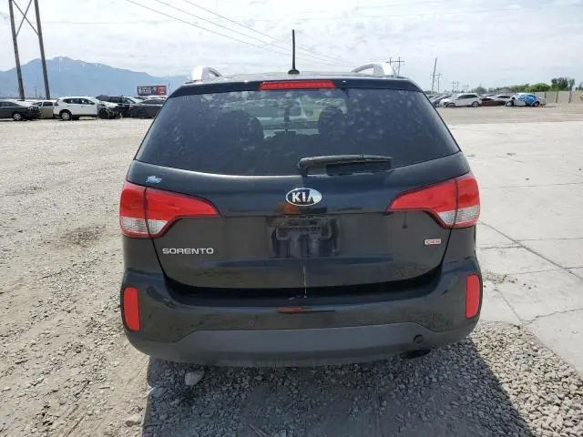 2015 KIA SORENTO LX  