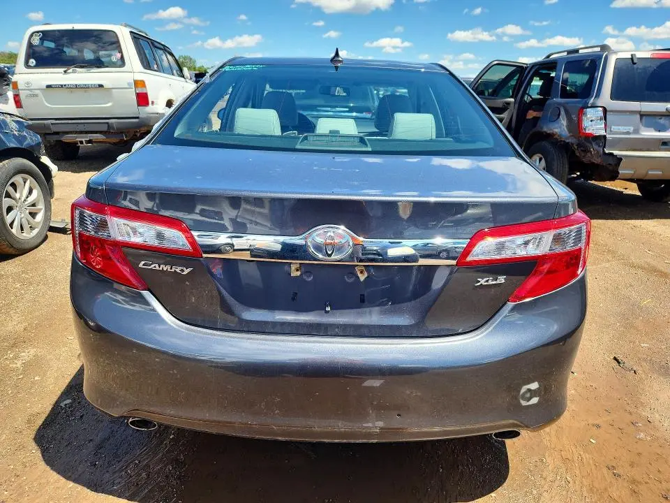 2012 TOYOTA CAMRY XLE V6  