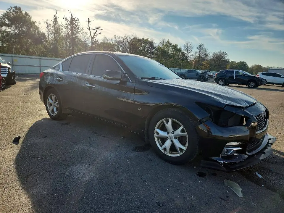 2015 INFINITI Q50 BASE  