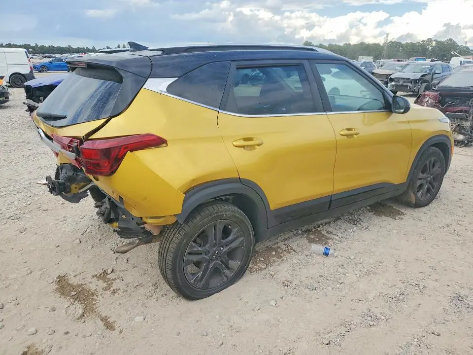 2021 KIA SELTOS S  