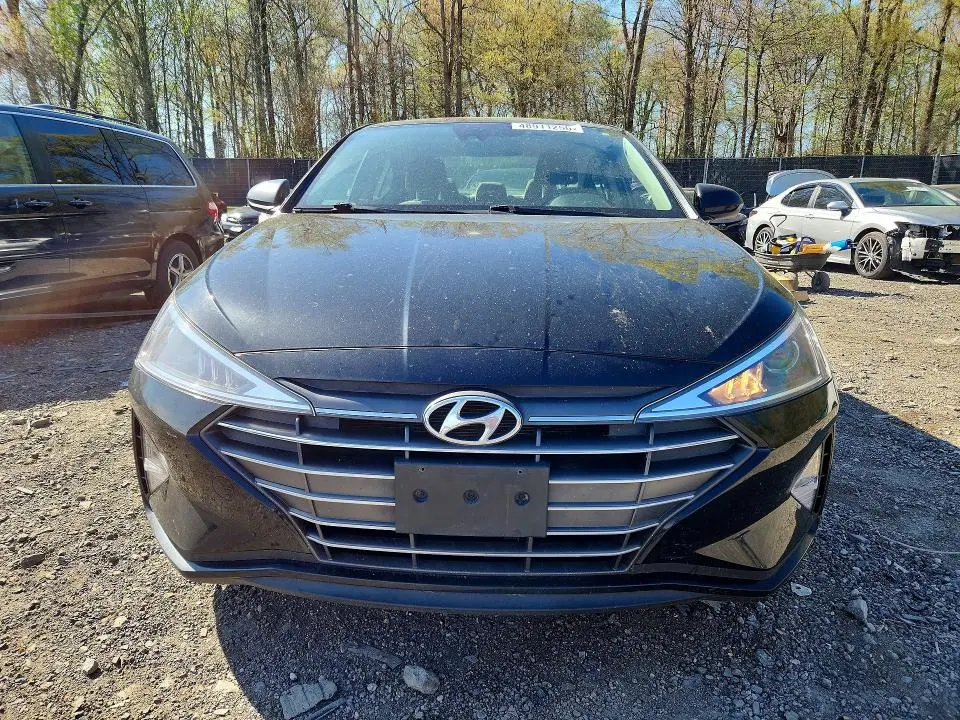 2020 HYUNDAI ELANTRA SEL  