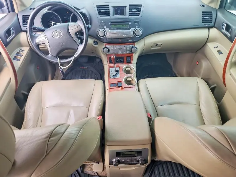 2010 TOYOTA HIGHLANDER LIMITED  