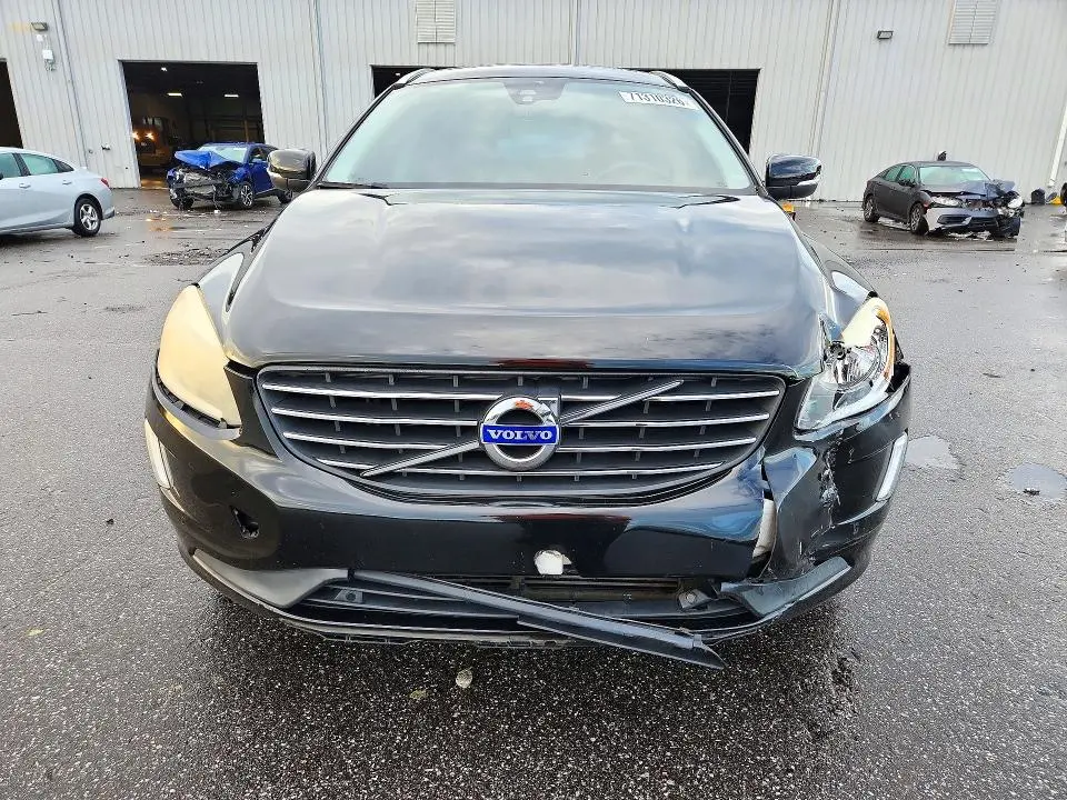 2015 VOLVO XC60 T6 PREMIER  