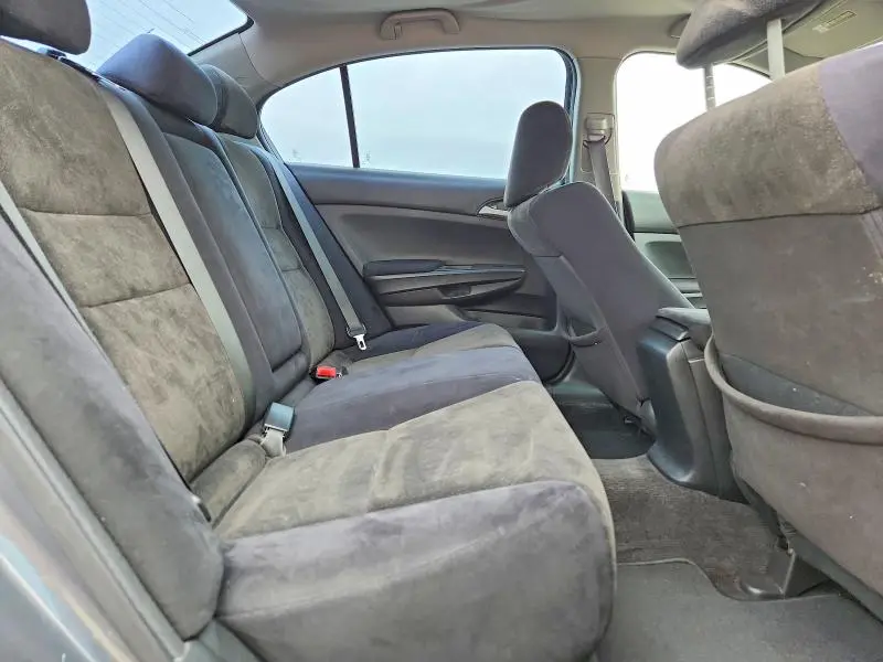 2010 HONDA ACCORD LX  