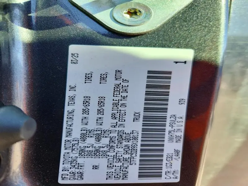 2025 TOYOTA TUNDRA CREWMAX LIMITED  