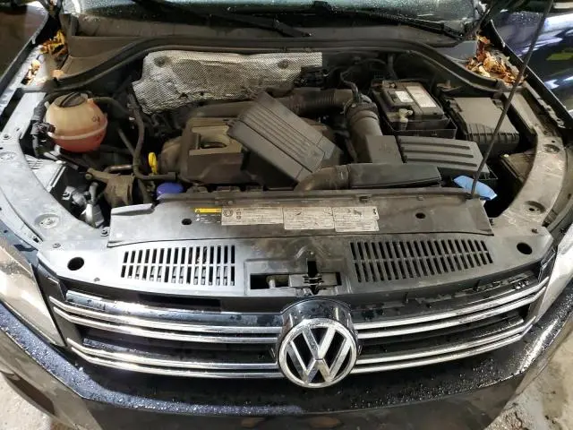 2016 VOLKSWAGEN TIGUAN S  