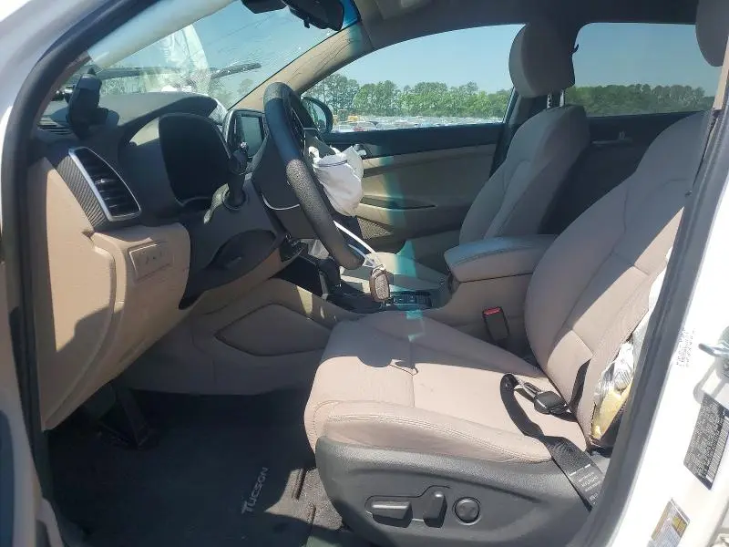 2020 HYUNDAI TUCSON SEL  