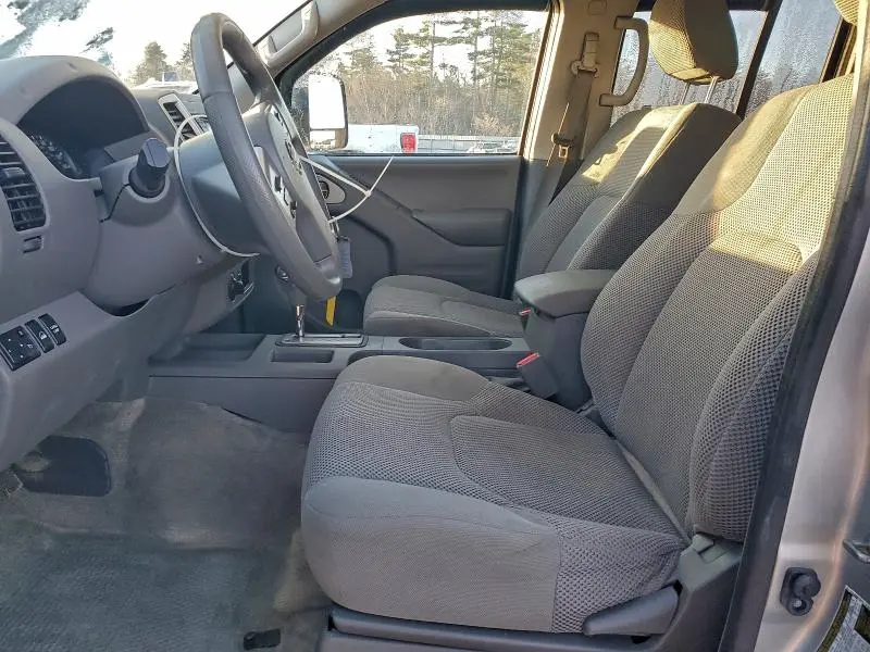 2017 NISSAN FRONTIER S  