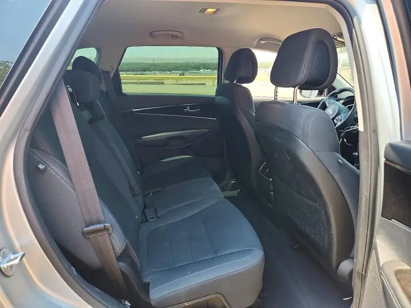 2016 KIA SORENTO L  