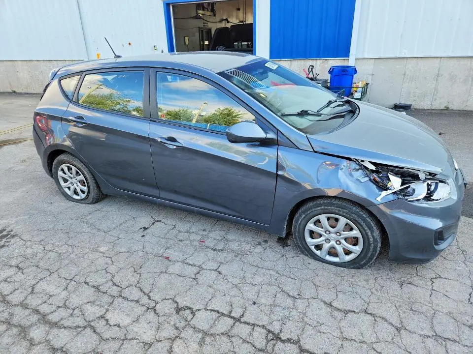 2012 HYUNDAI ACCENT GLS  