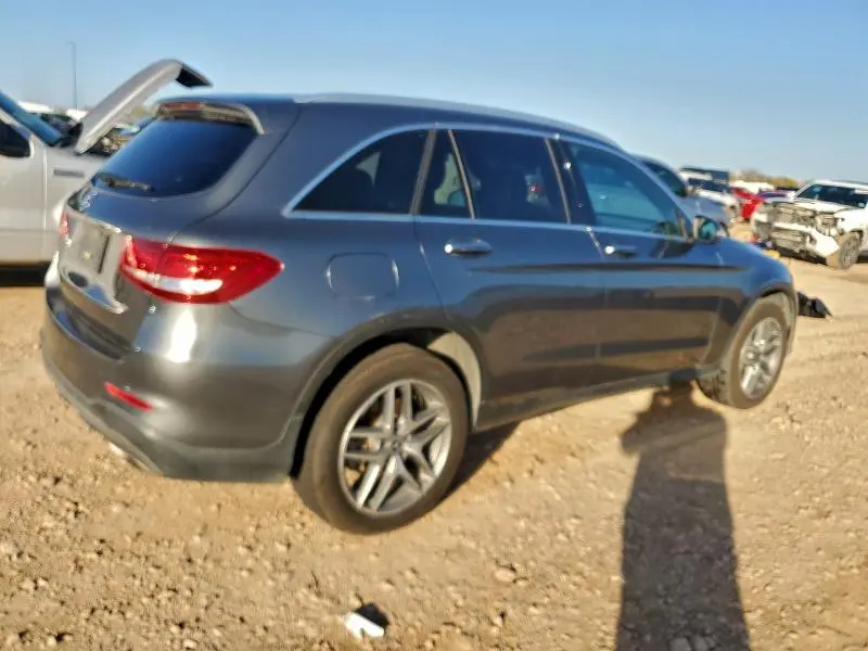 2017 MERCEDES-BENZ GLC 300  